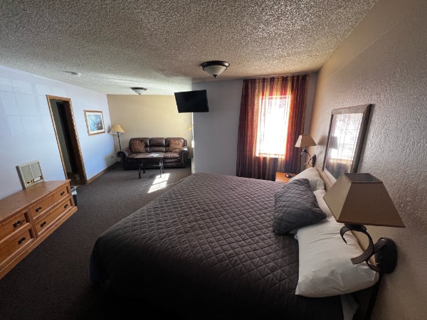 Slopeside Lodge rooms